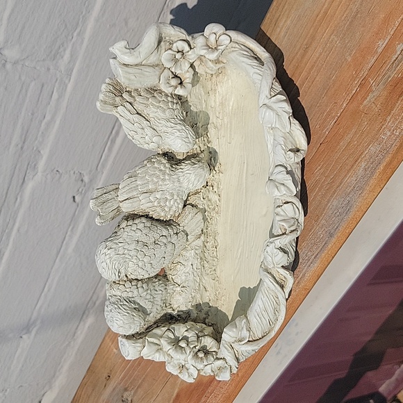 Four Resin Birds At Birdbath. Use As Jewelry Or Trinket Dish. Great Condition - Picture 4 of 10